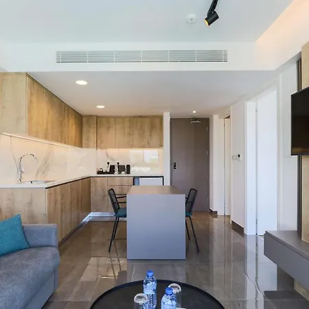 Quality Lodge, Bw Premier Collection Hotel Larnaca